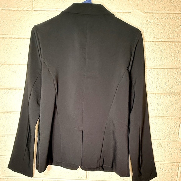 Have Women's Elegant Black Blazer - Picture 2 of 4